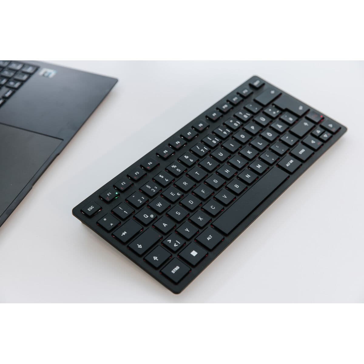 Tangentbord Cherry KW 9200 MINI Qwerty Spanska Svart — thumbnail 3